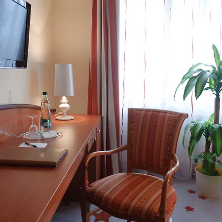 ホテル Stadthotel Stern