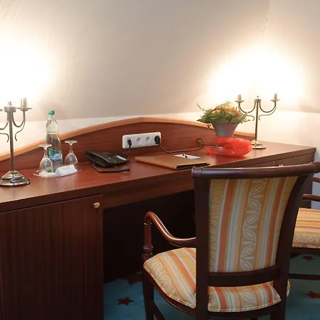 Stadthotel Stern 4*