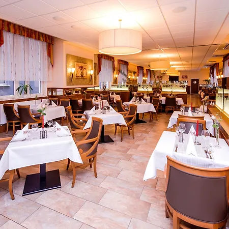 Stadthotel Stern Hotell 4*