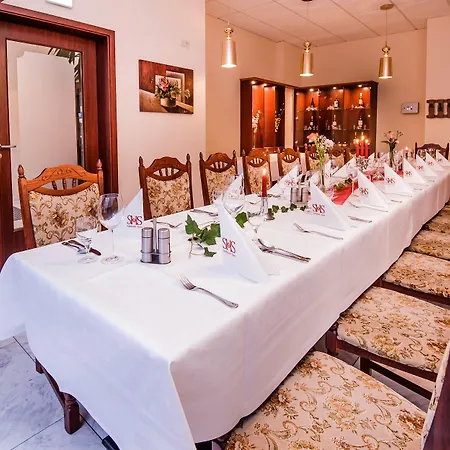 Hotell Stadthotel Stern 4*