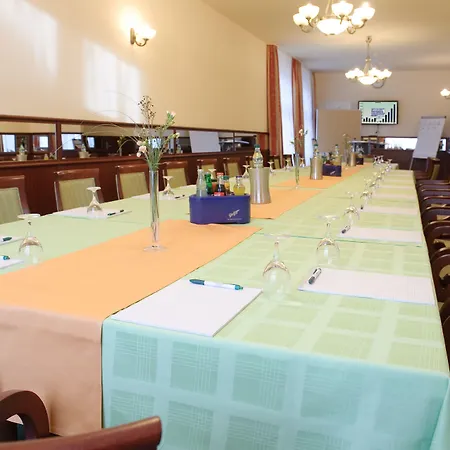 Hotell Stadthotel Stern 4*