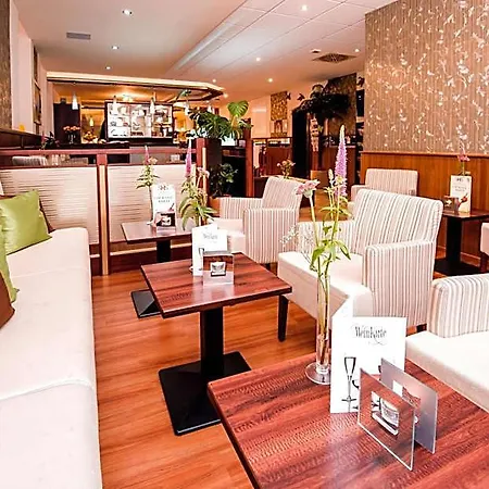 Stadthotel Stern Отель 4*