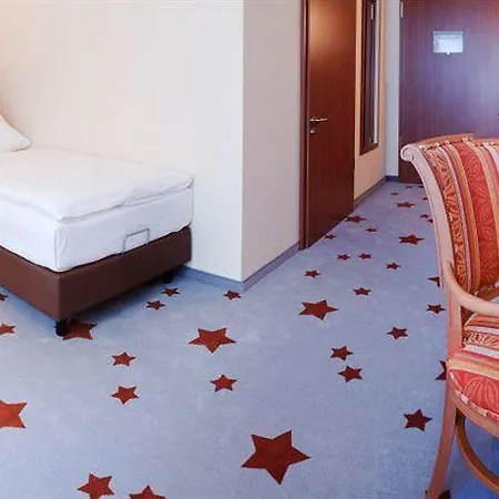 ホテル Stadthotel Stern 4*